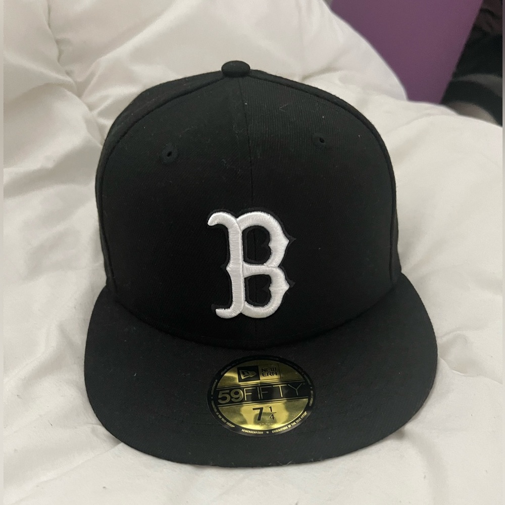 Boston Red Sox black SnapBack hat